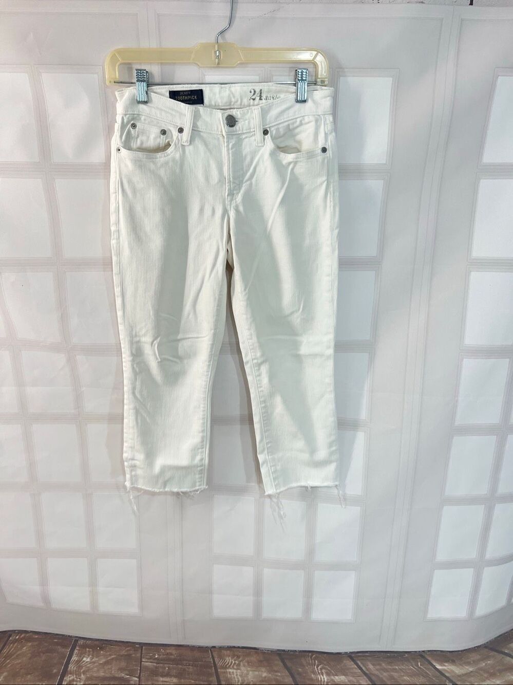 J. Crew White Raw Hem Toothpick Mid-Rise Skinny Denim Ankle Jeans Size 24